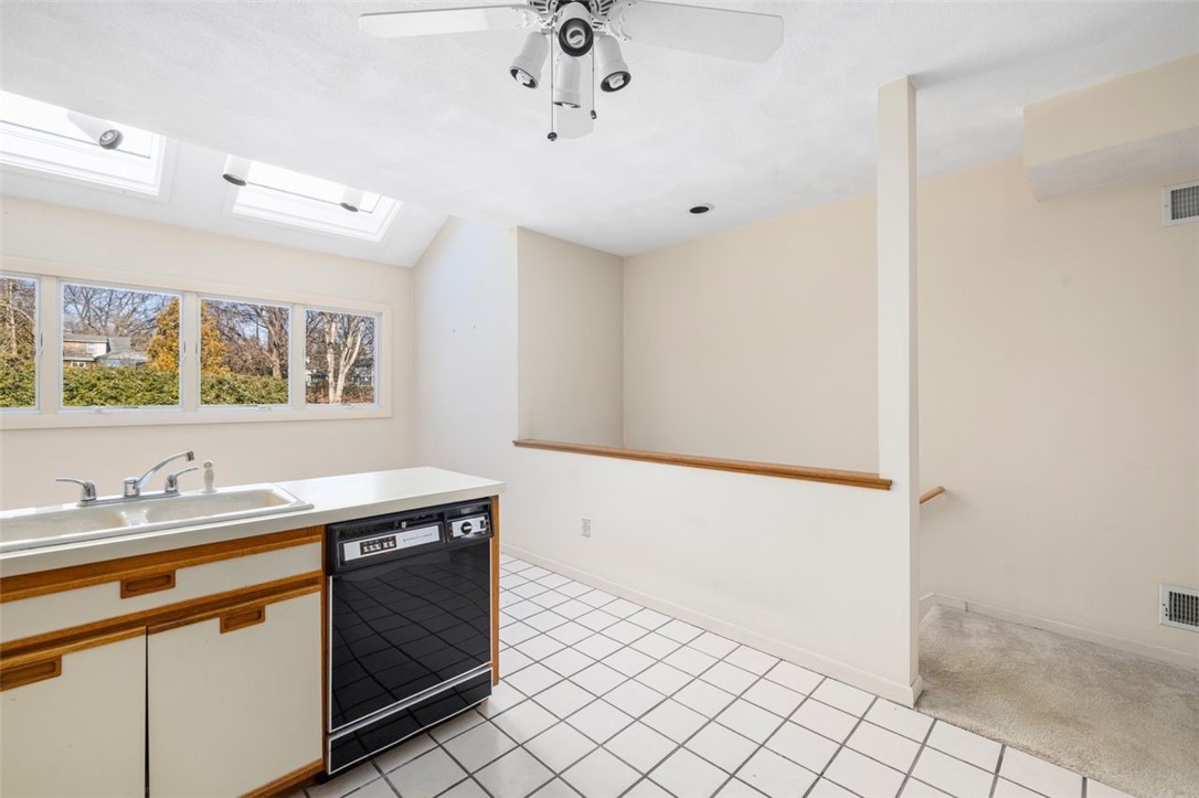 4496 Post Road, Unit 3 Warwick, RI 02818 - Photo 16 of 44 Kitchen