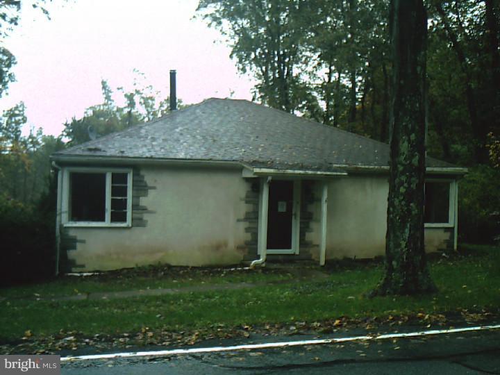 530 Hunters Road Mohnton, PA 19540 - Photo 1 of 9