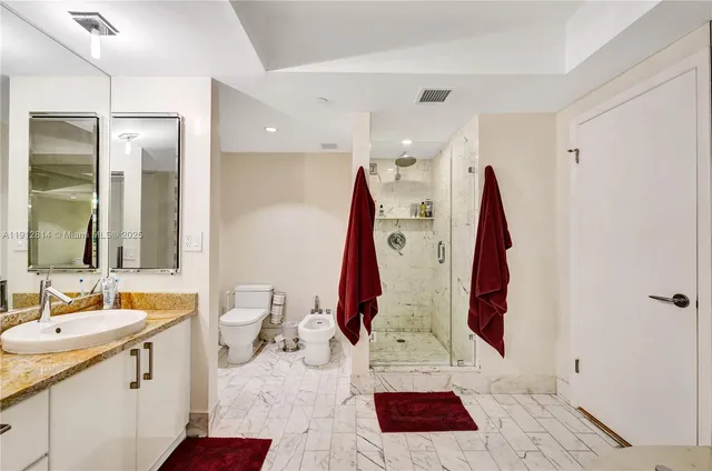 $1,000,000 | 20281 East Country Club Drive, Unit 607, Aventura, FL 33180