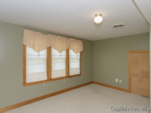 512 South Walnut Street Rochester, IL 62563 - Photo 8 of 14