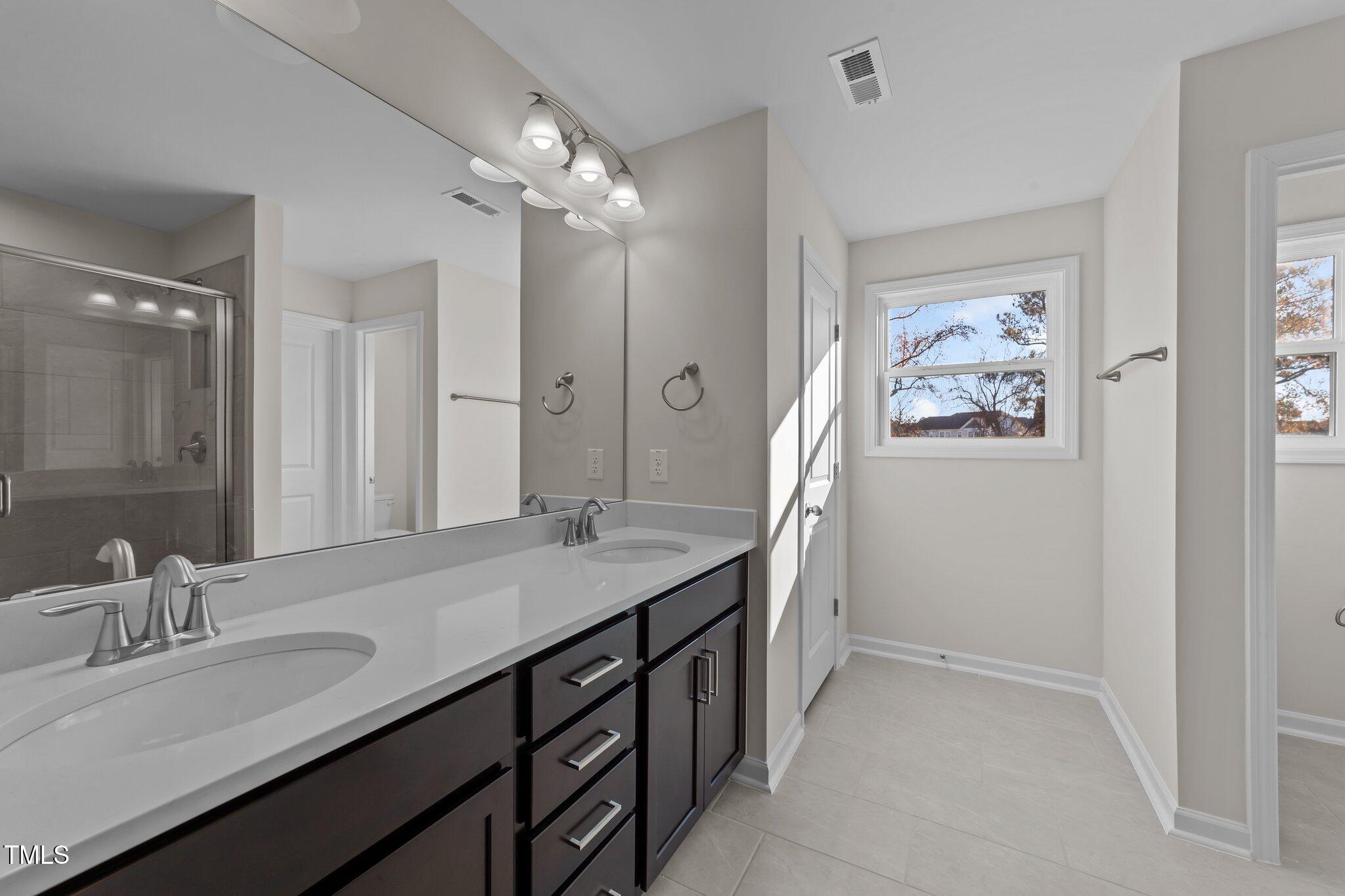 36 Railcar Way Clayton, NC 27520 - Photo 27 of 40 Primary Bath