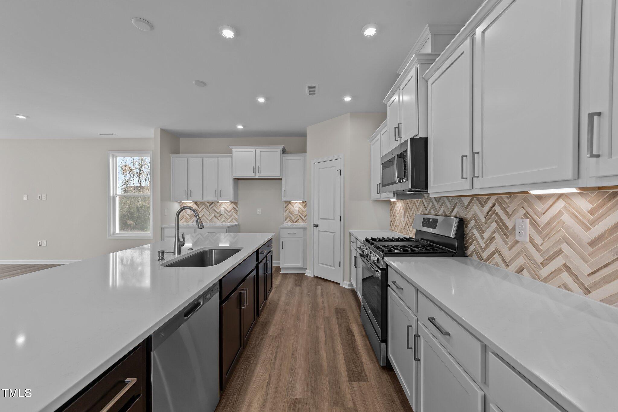 36 Railcar Way Clayton, NC 27520 - Photo 6 of 40 Kitchen