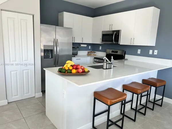 $3,250 | 1487 Southeast 7th Terrace, Homestead, FL 33034