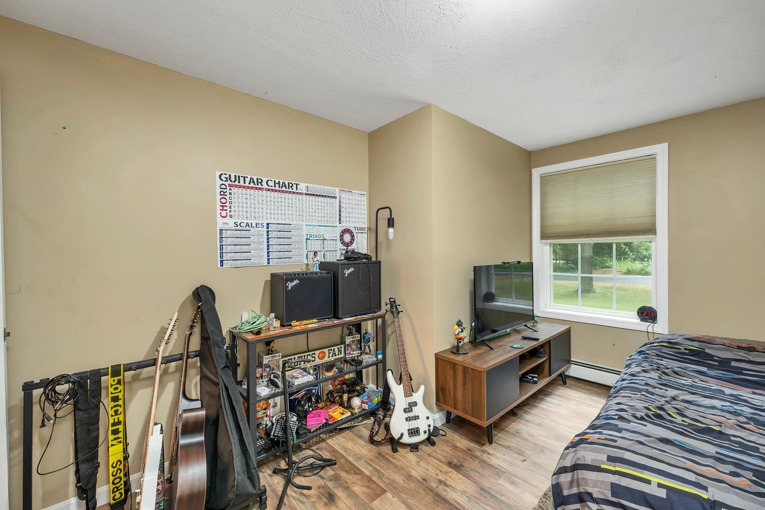 47 Mill Pond Road Epping, NH 03042 - Photo 16 of 40