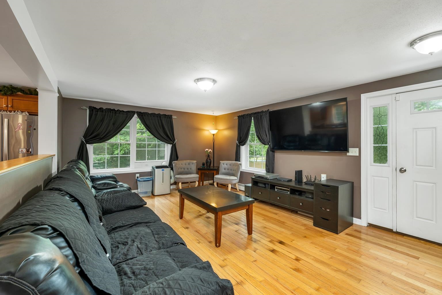 47 Mill Pond Road Epping, NH 03042 - Photo 4 of 40