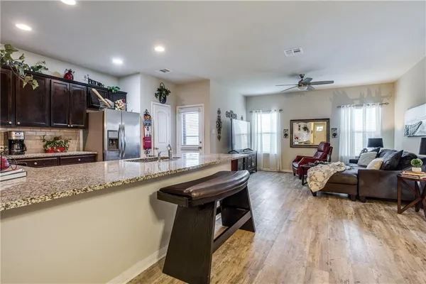 $1,895 | 1072 Gaelic Drive, Georgetown, TX 78626