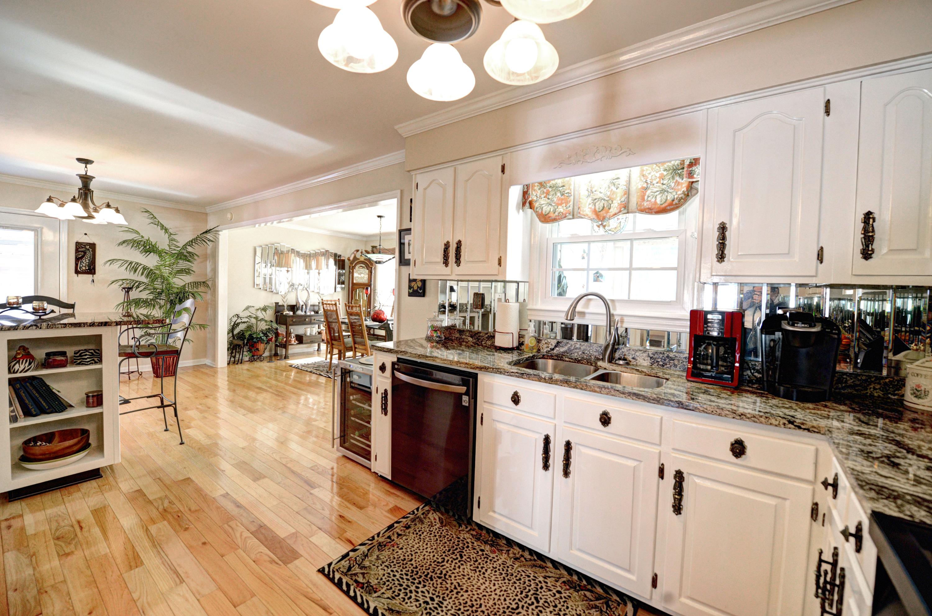 696 Bluff Road Dayton, TN 37321 - Photo 11 of 30 11-696 Bluff Kitchen 2