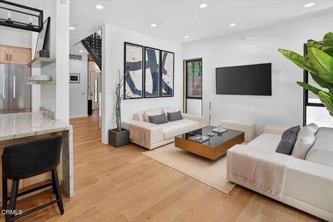 $2,638,000 | 10747 Valleyheart Drive, Studio City, CA 91604