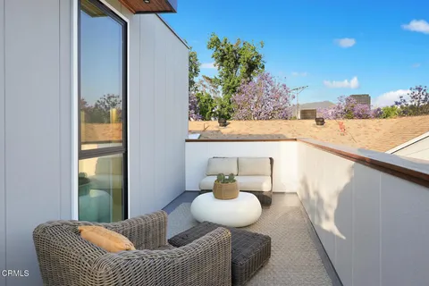 $2,638,000 | 10747 Valleyheart Drive, Studio City, CA 91604