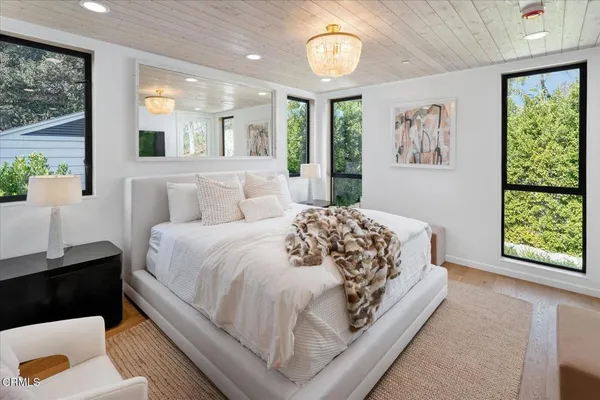 $2,638,000 | 10747 Valleyheart Drive, Studio City, CA 91604