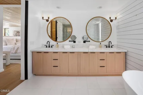 $2,638,000 | 10747 Valleyheart Drive, Studio City, CA 91604