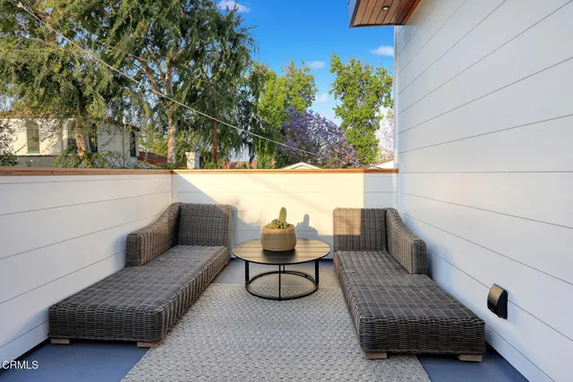 $2,638,000 | 10747 Valleyheart Drive, Studio City, CA 91604