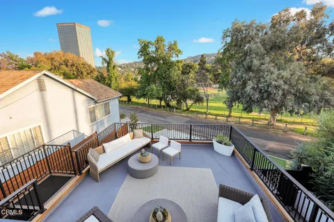 $2,638,000 | 10747 Valleyheart Drive, Studio City, CA 91604