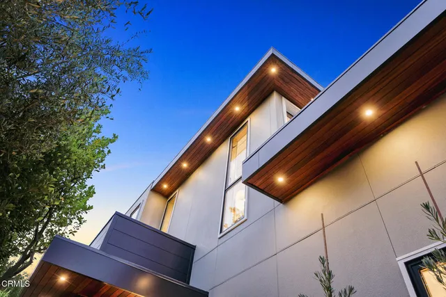 $2,638,000 | 10747 Valleyheart Drive, Studio City, CA 91604