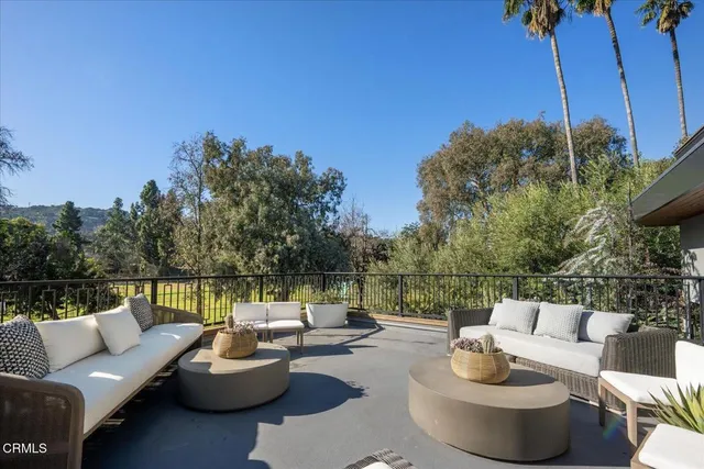 $2,638,000 | 10747 Valleyheart Drive, Studio City, CA 91604