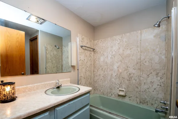 $149,900 | 4929 North Everts Court, Peoria, IL 61614