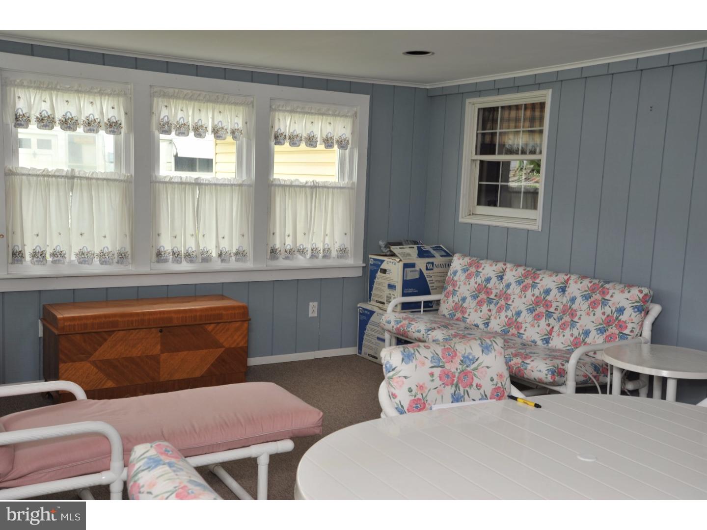 7 Hedge Road Levittown, PA 19056 - Photo 22 of 25 Gallery Image 22