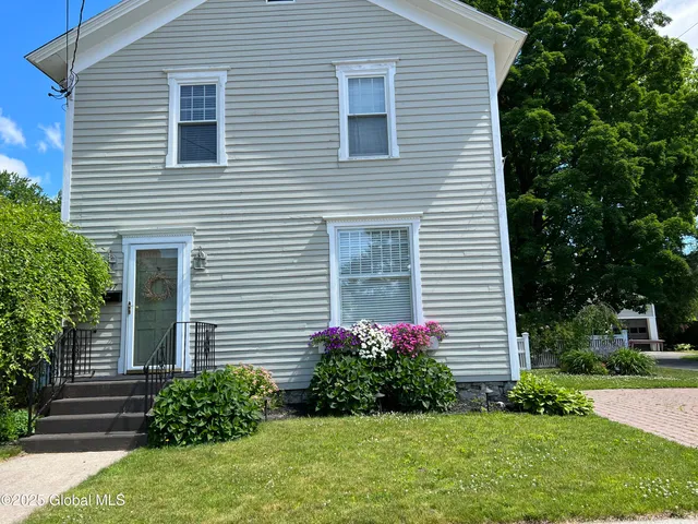 $3,500 | 57 George Street, Saratoga Springs, NY 12866