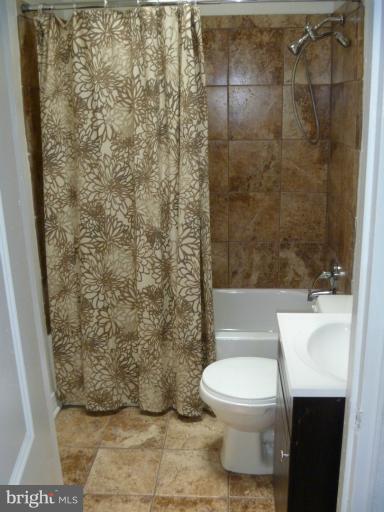 4419 Pimlico Road Baltimore, MD 21215 - Photo 6 of 29 Bath