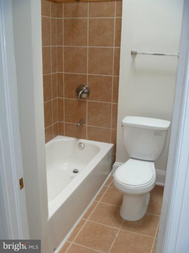 4419 Pimlico Road Baltimore, MD 21215 - Photo 9 of 29 Bath