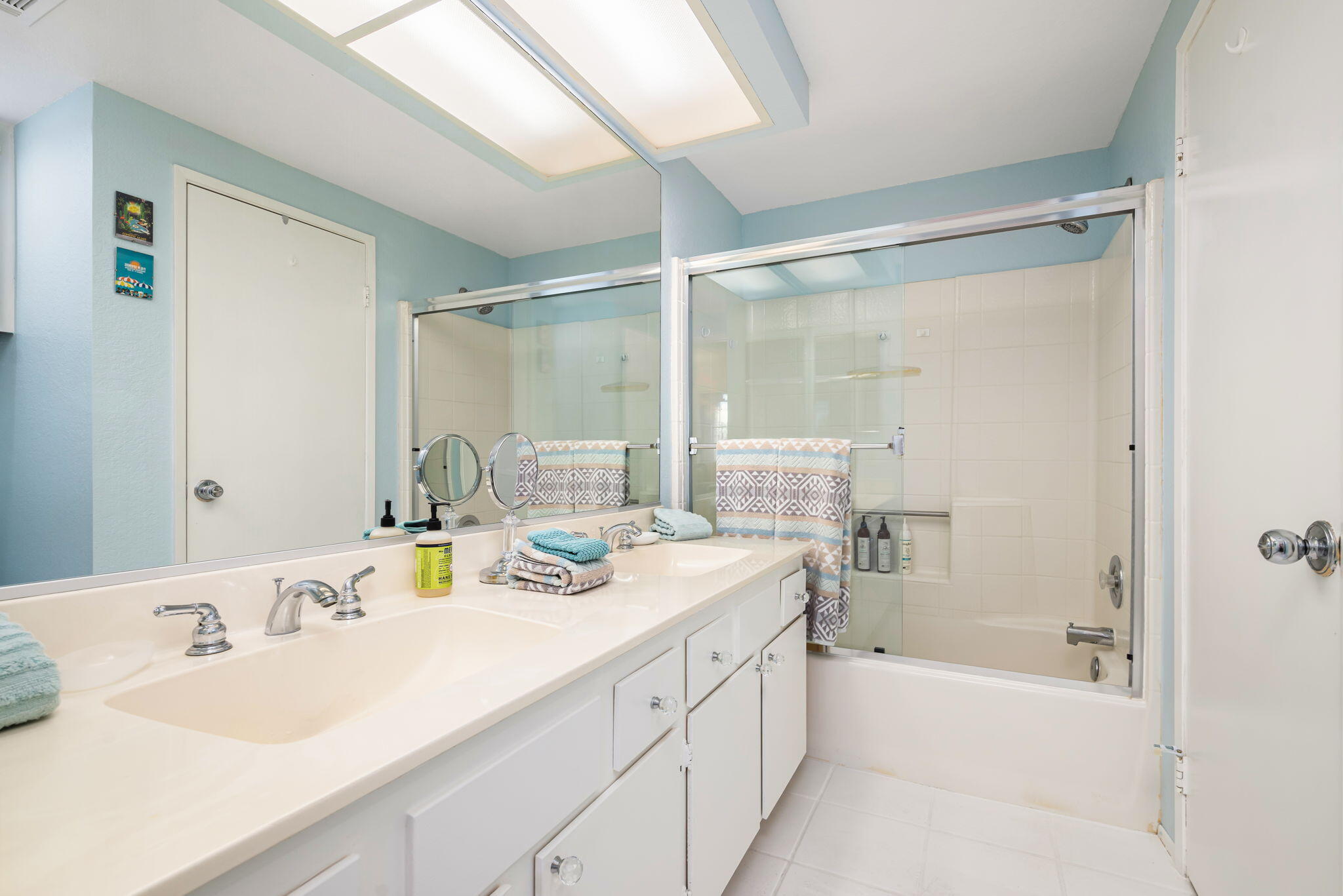 2700 Lawrence Crossley Road, Unit 119 Palm Springs, CA 92264 - Photo 15 of 23 2700 Lawrence Crossley Road 119