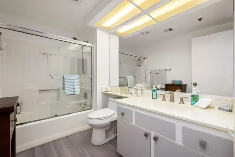 $279,000 | 2700 Lawrence Crossley Road, Unit 119, Palm Springs, CA 92264