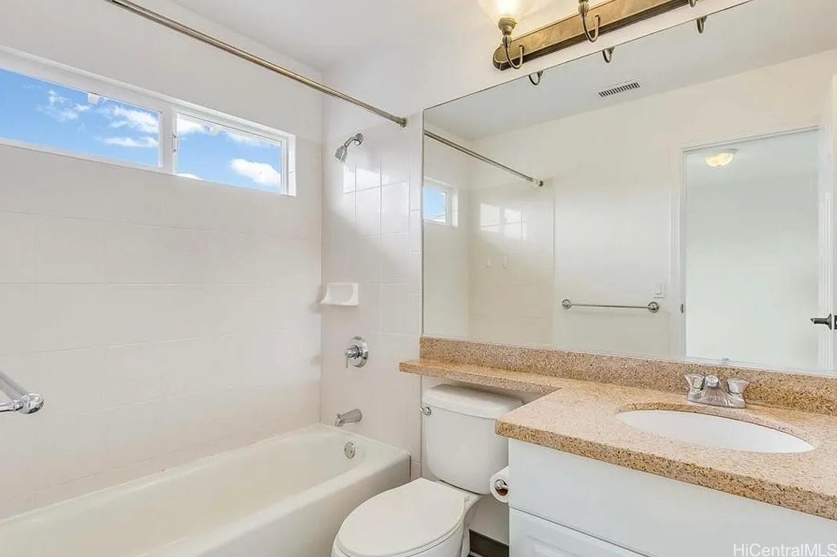 520 Lunalilo Home Road, Unit V3406 Honolulu, HI 96825 - Photo 13 of 18 Second Bath