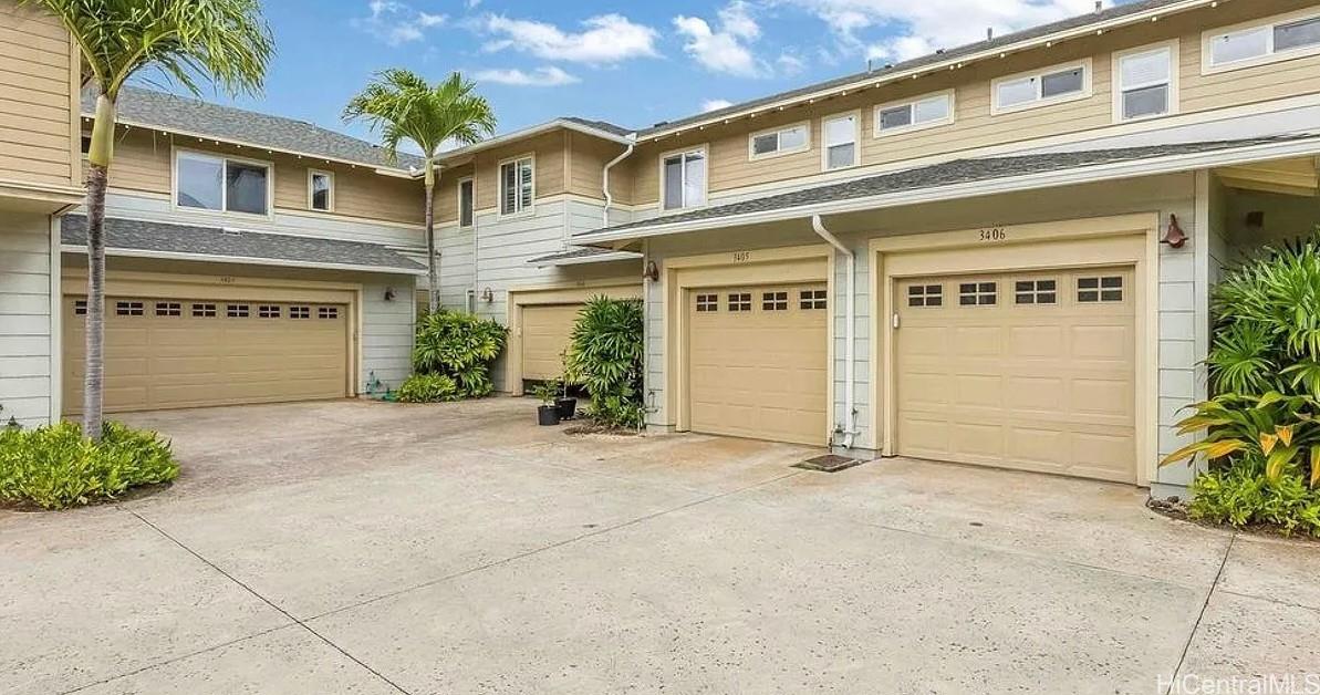 520 Lunalilo Home Road, Unit V3406 Honolulu, HI 96825 - Photo 2 of 18 One Car Garage