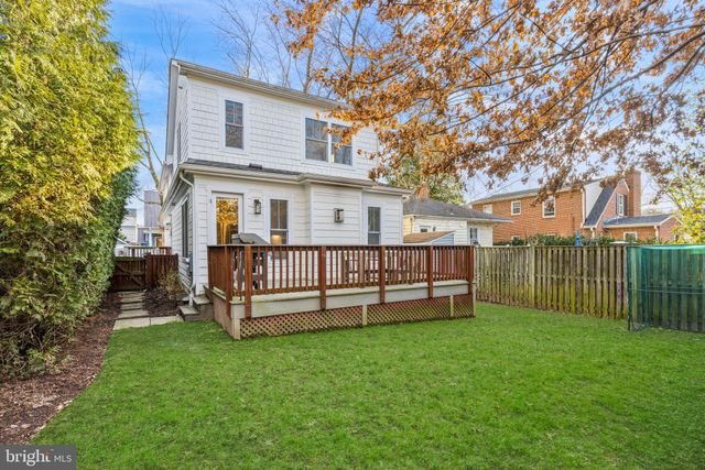 $1,565,000 | 8 East Walnut Street, Alexandria, VA 22301