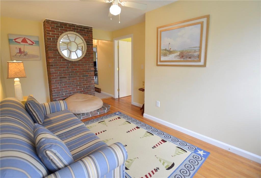 24 Mills Road Kennebunkport, ME 04046 - Photo 14 of 28 Front entry.