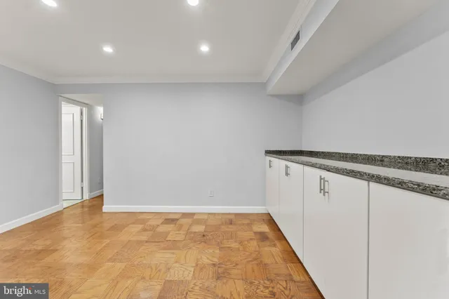 $250,000 | 7541 Spring Lake Drive, Unit B1, Bethesda, MD 20817