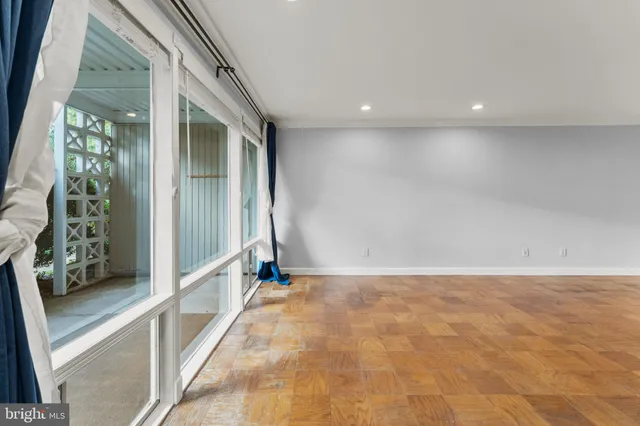 $250,000 | 7541 Spring Lake Drive, Unit B1, Bethesda, MD 20817