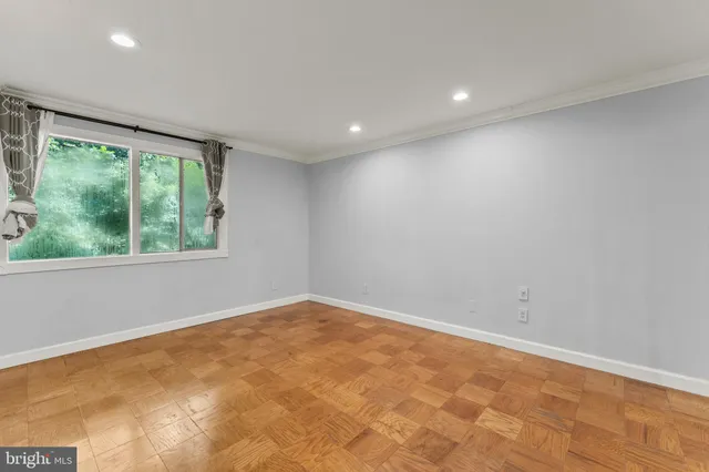 $250,000 | 7541 Spring Lake Drive, Unit B1, Bethesda, MD 20817