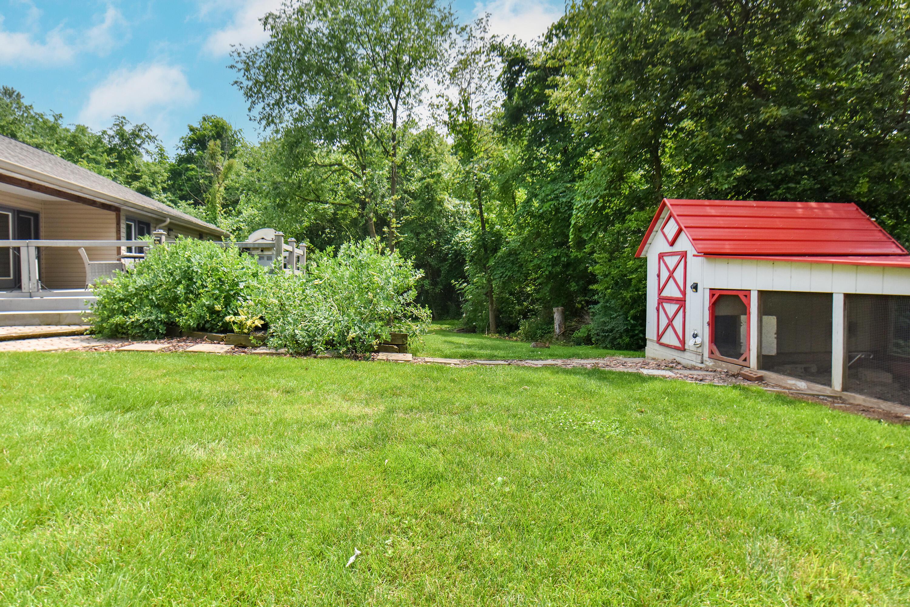 10216 Taylor Road Southwest Etna, OH 43068 - Photo 62 of 69 Yard / Chicken Coop
