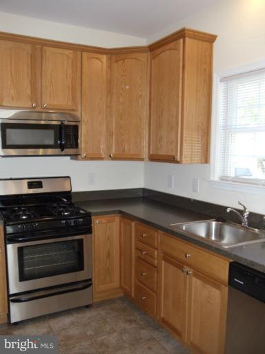 1324 Seling Avenue Rosedale, MD 21237 - Photo 11 of 24 Kitchen