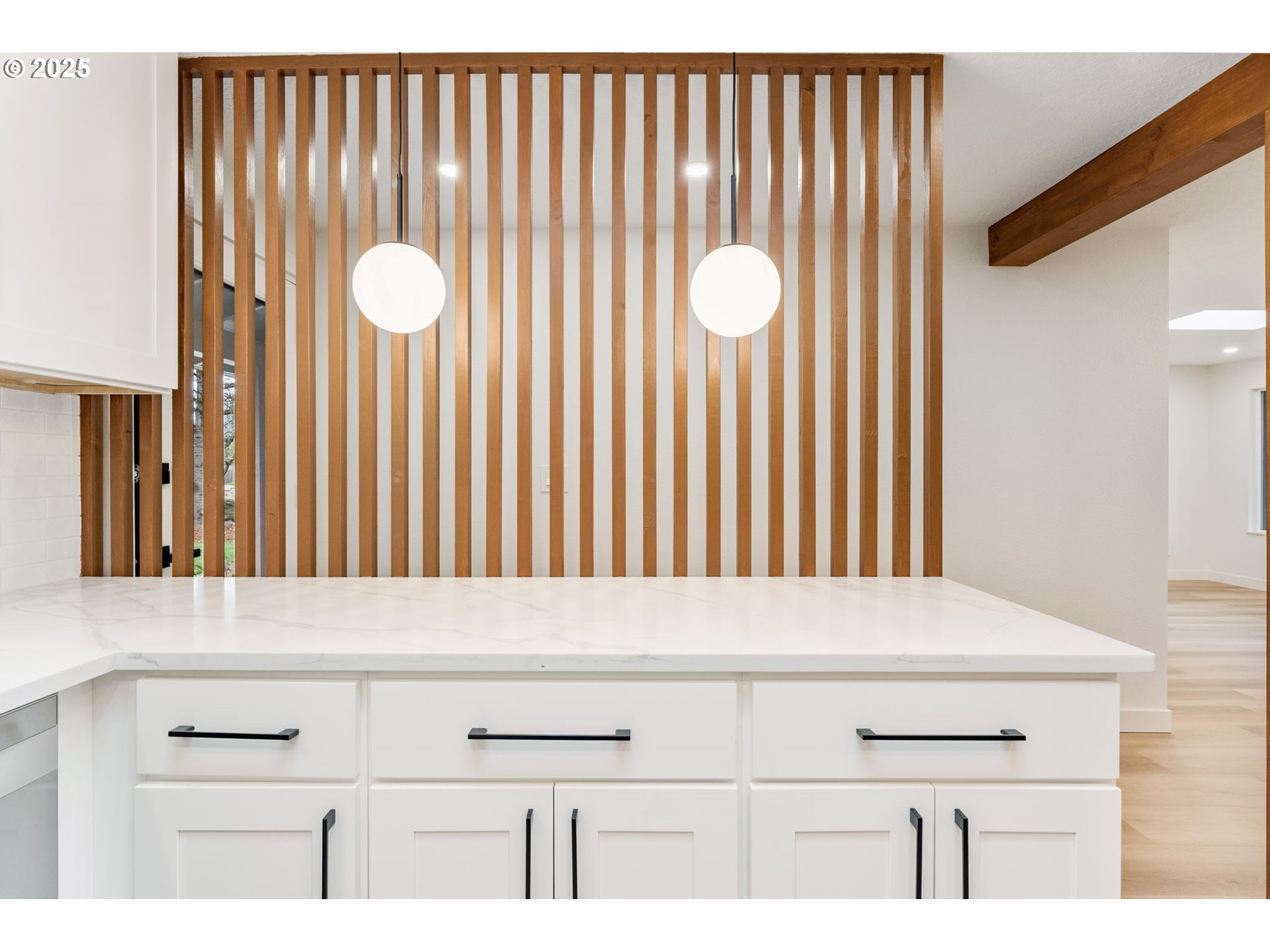 6050 Southwest Fernbrook Street Lake Oswego, OR 97035 - Photo 13 of 48