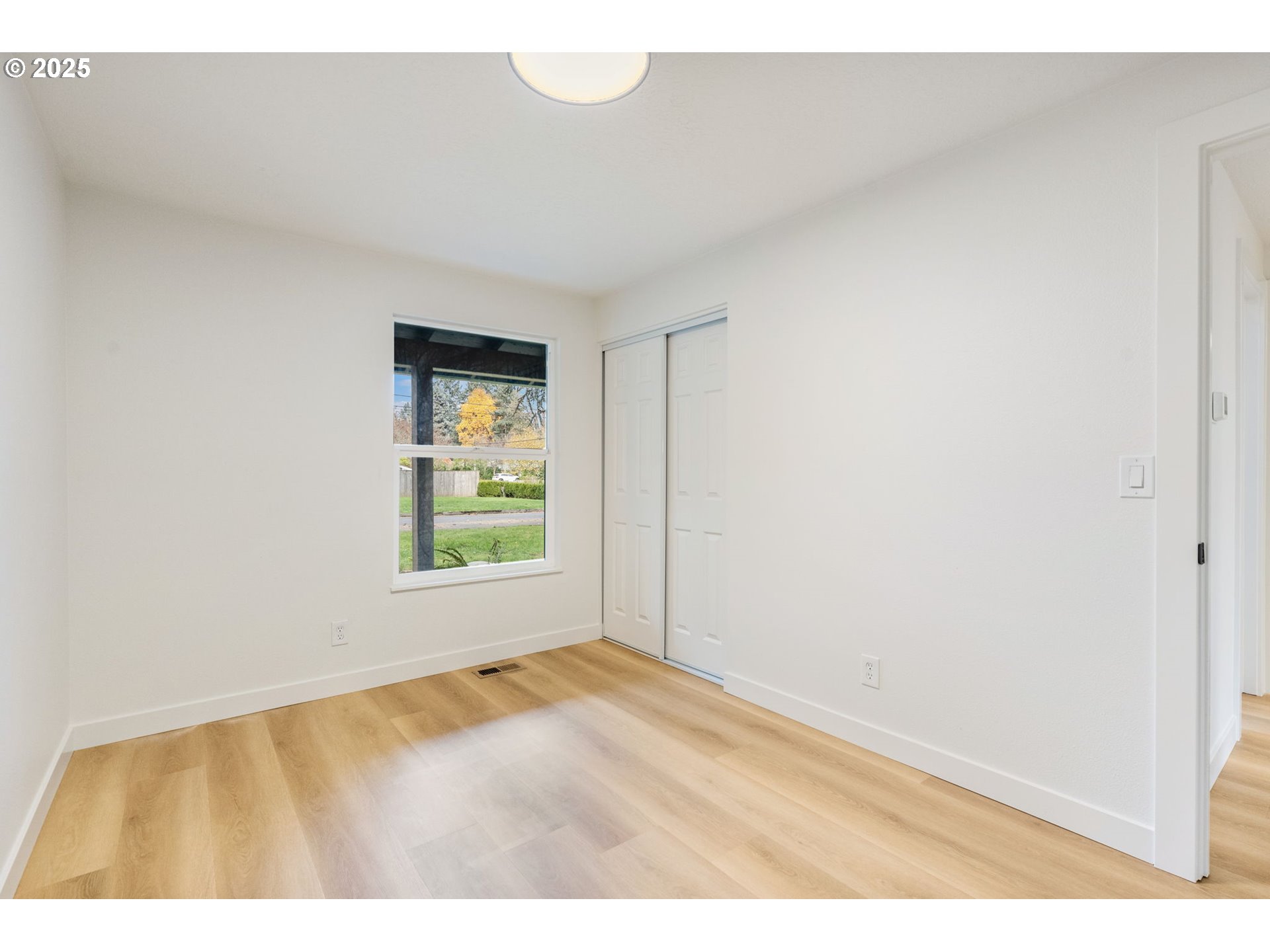 6050 Southwest Fernbrook Street Lake Oswego, OR 97035 - Photo 26 of 48