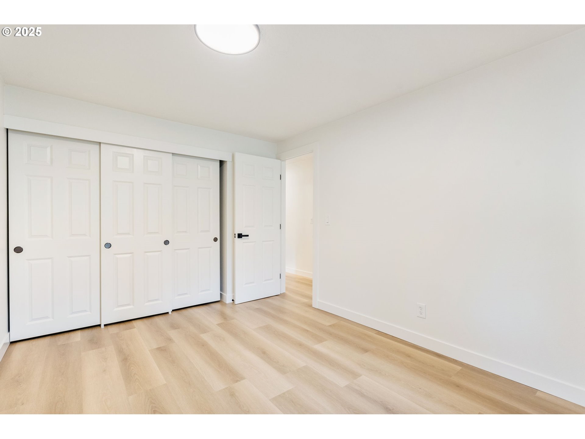 6050 Southwest Fernbrook Street Lake Oswego, OR 97035 - Photo 30 of 48