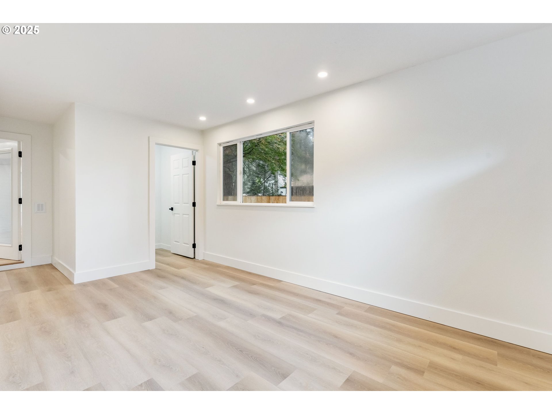 6050 Southwest Fernbrook Street Lake Oswego, OR 97035 - Photo 34 of 48