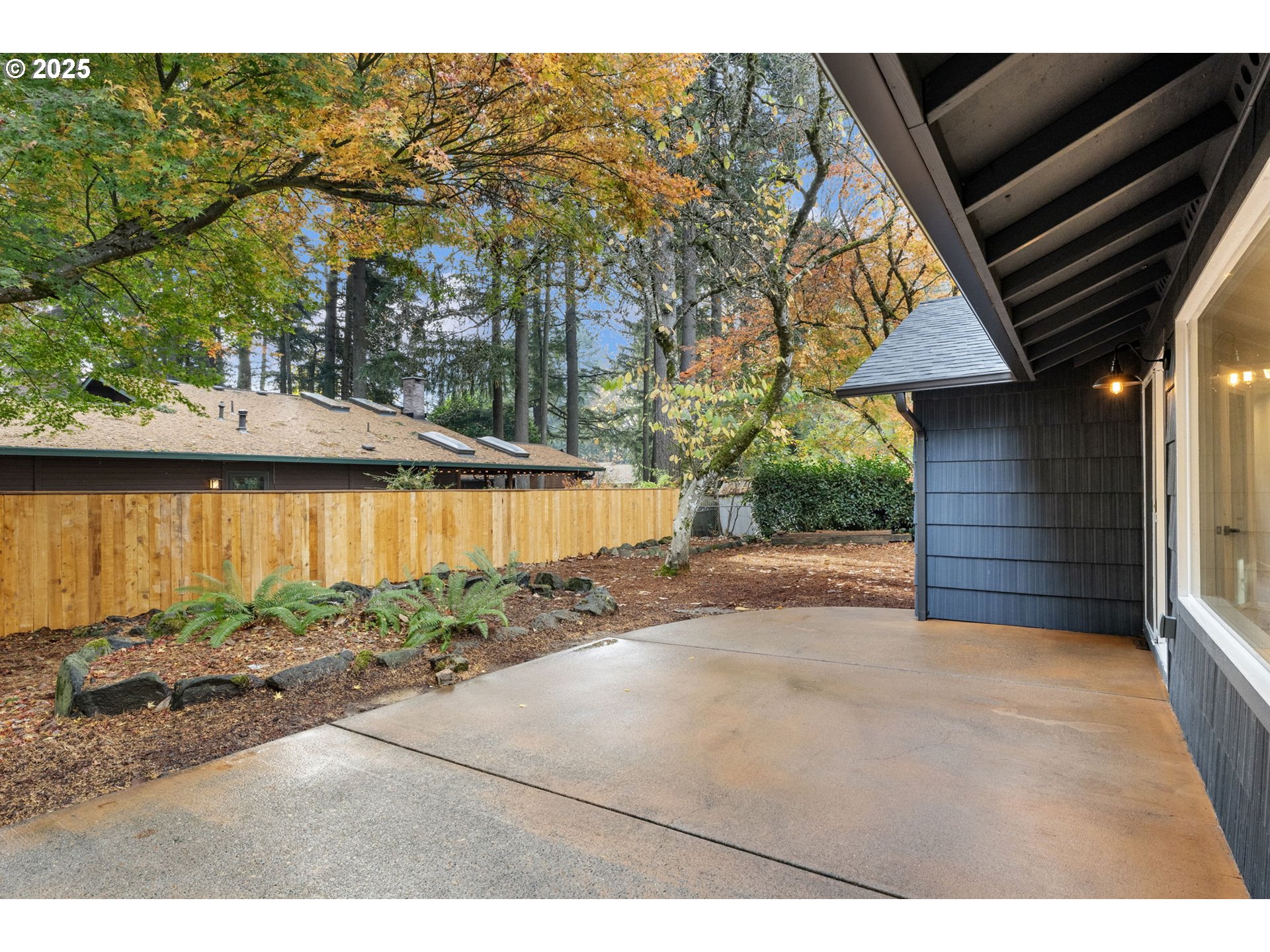 6050 Southwest Fernbrook Street Lake Oswego, OR 97035 - Photo 42 of 48