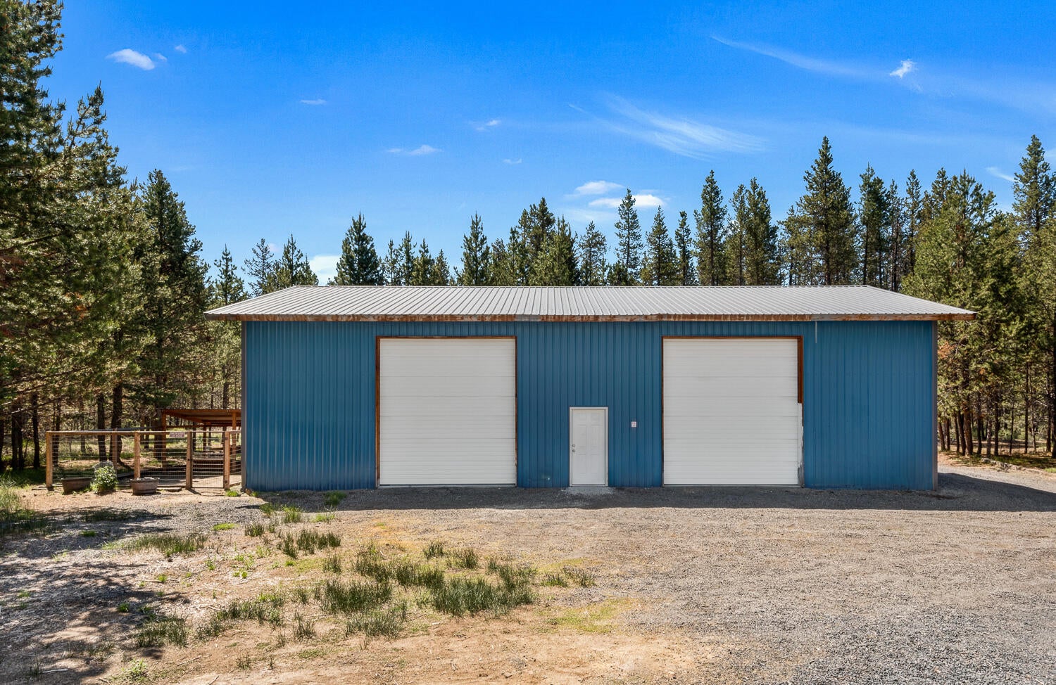 1026 Yoke Road La Pine, OR 97739 - Photo 34 of 42 30 x 60 Shop with 14' doors