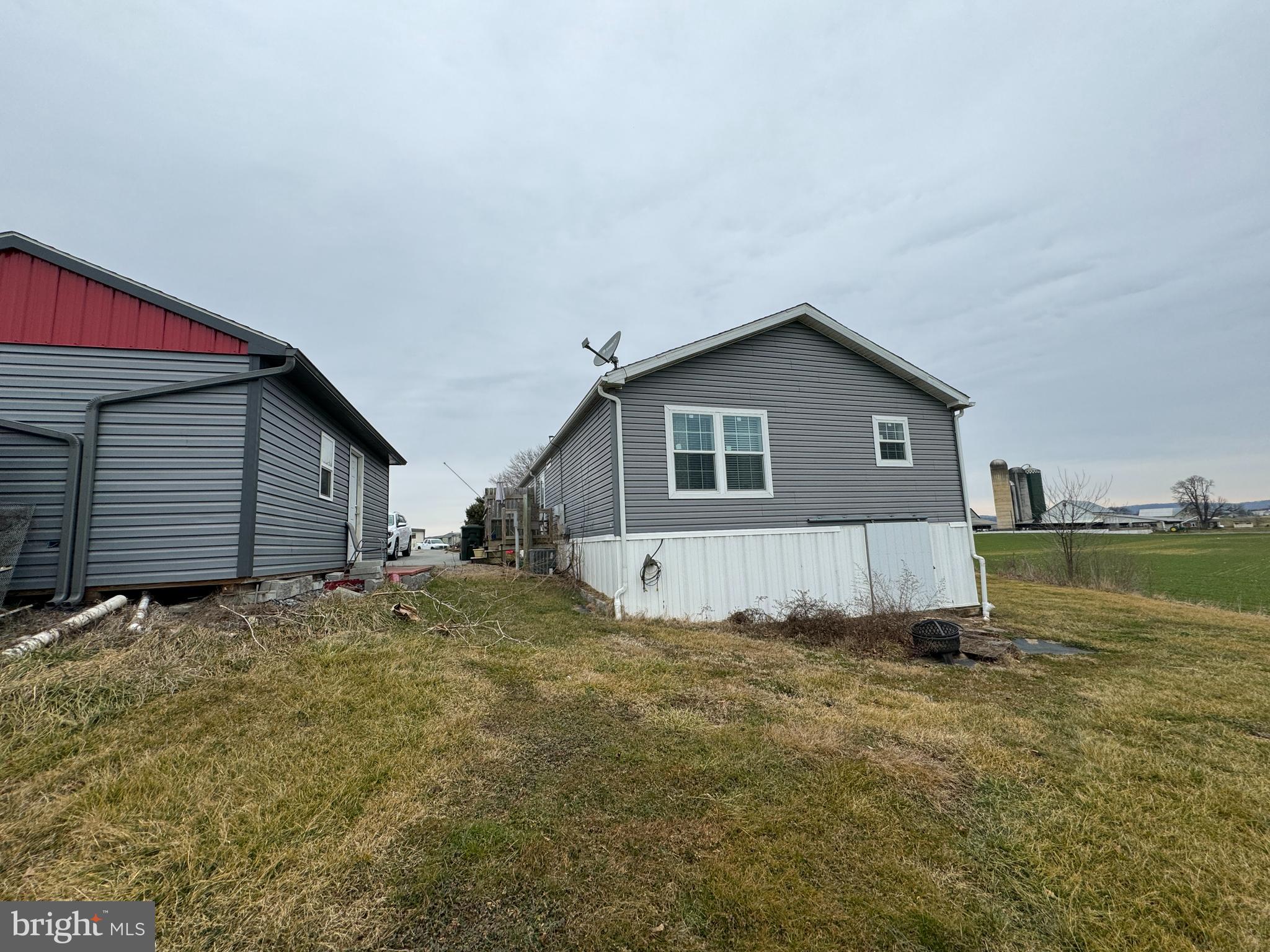 200 West Burkholder Drive Lititz, PA 17543 - Photo 11 of 38 back of home