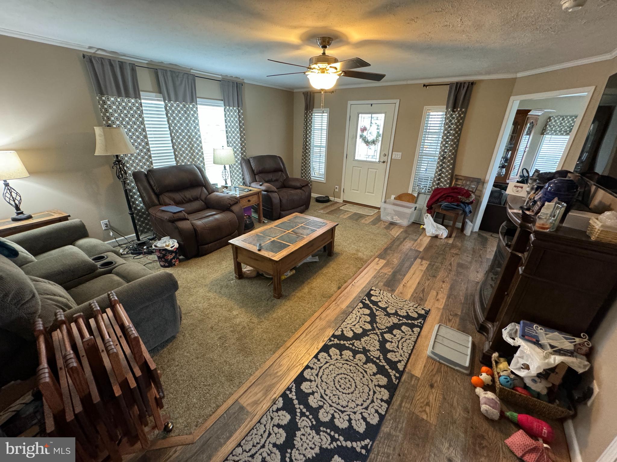 200 West Burkholder Drive Lititz, PA 17543 - Photo 19 of 38 family room