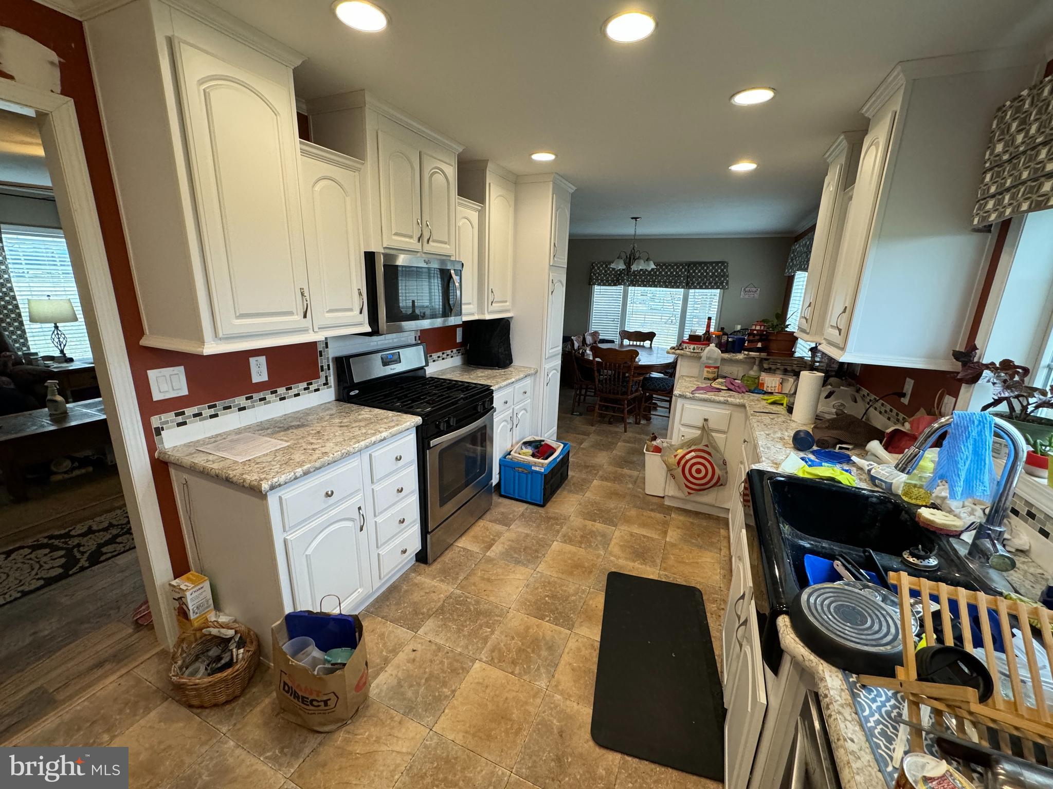 200 West Burkholder Drive Lititz, PA 17543 - Photo 21 of 38 kitchen