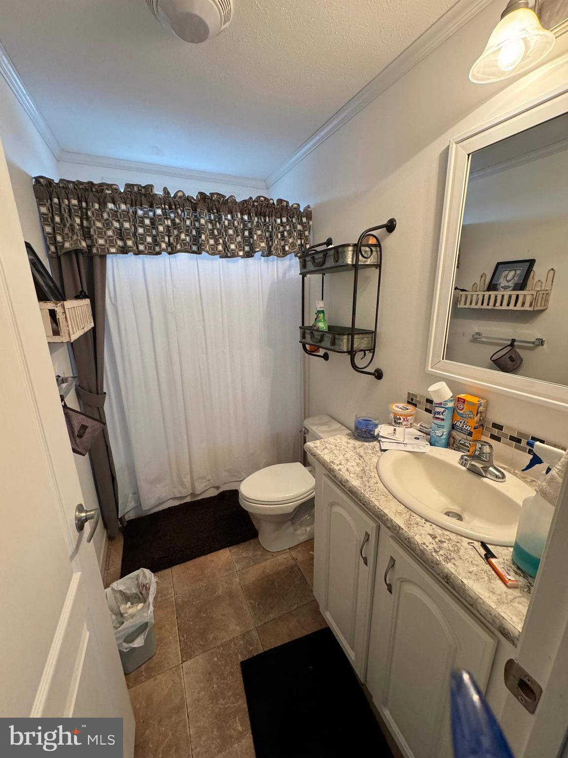 200 West Burkholder Drive Lititz, PA 17543 - Photo 27 of 38 full bath