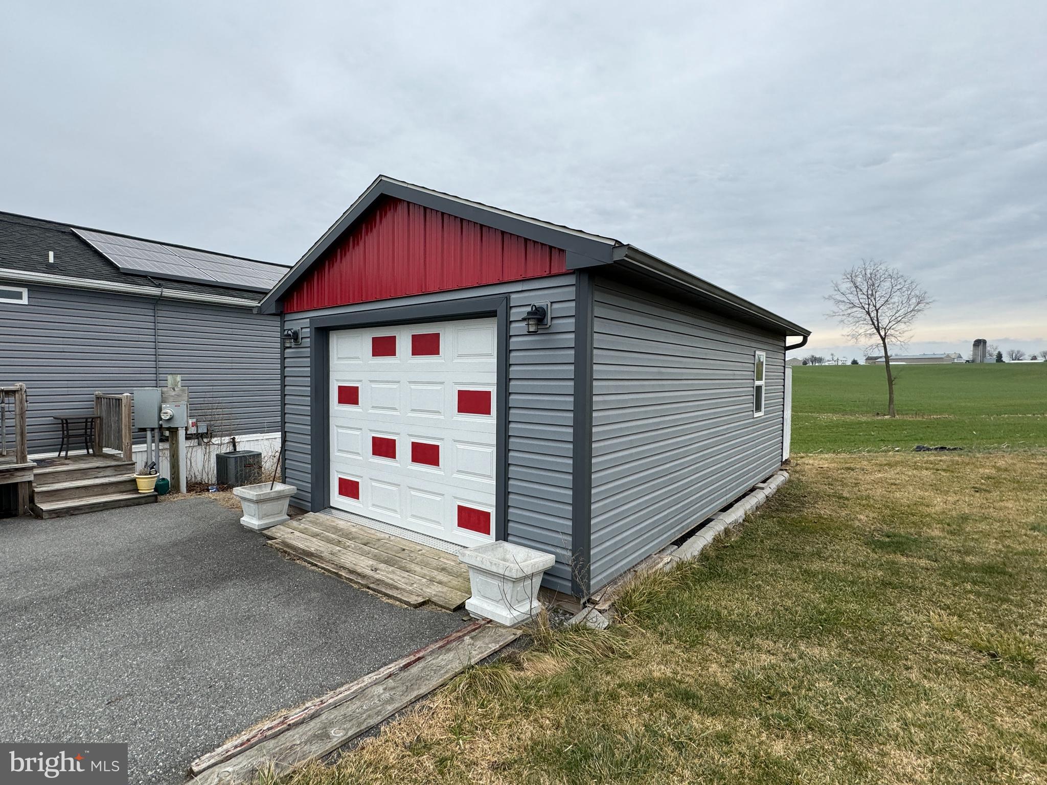 200 West Burkholder Drive Lititz, PA 17543 - Photo 6 of 38 Shed