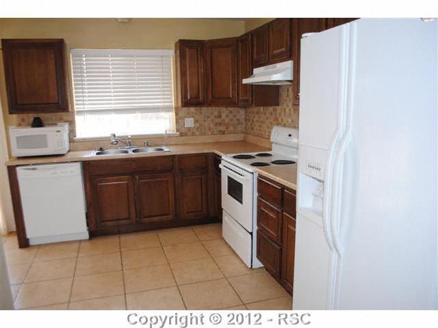 4475 Beaumont Road Colorado Springs, CO 80916 - Photo 3 of 9
