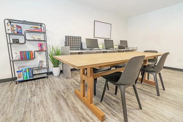 $1,045 | 319 Blair Court, Other, KY 40243