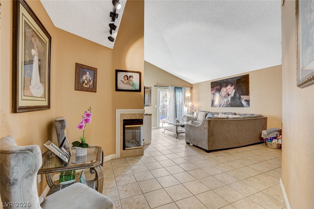 6557 West Beacon Road Las Vegas, NV 89108 - Photo 12 of 44