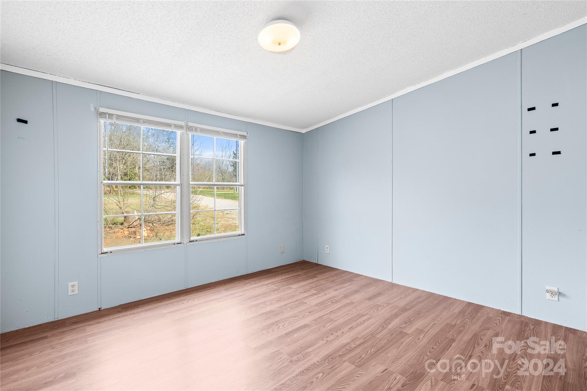 436 Beth Haven Church Road Denver, NC 28037 - Photo 20 of 32 an empty room with windows